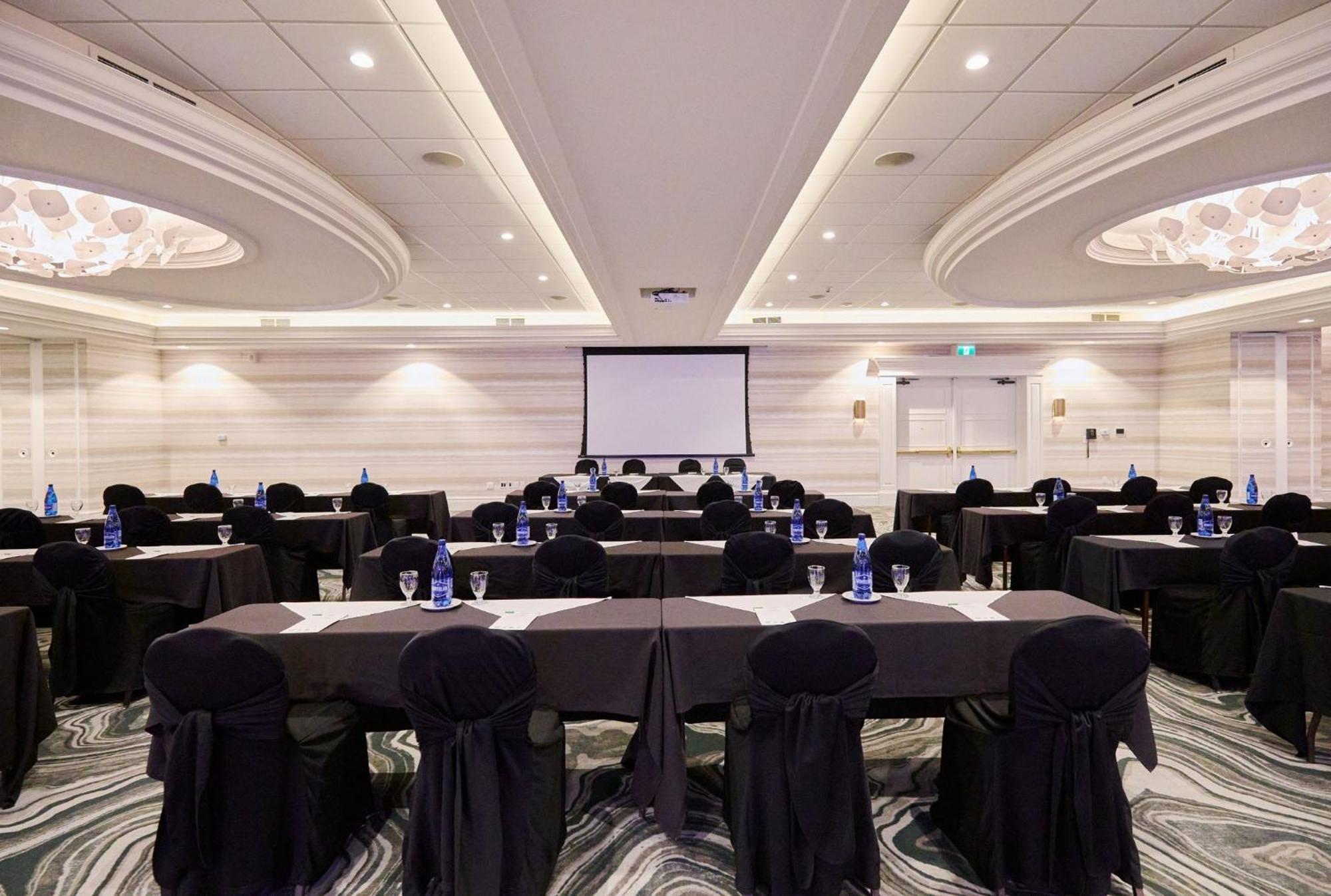 Holiday Inn Hotel & Suites St.Catharines-Niagara By Ihg Sainte-Catherine Exteriör bild