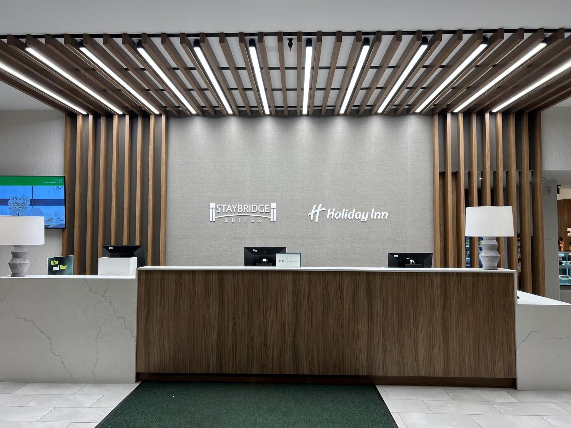 Holiday Inn Hotel & Suites St.Catharines-Niagara By Ihg Sainte-Catherine Exteriör bild