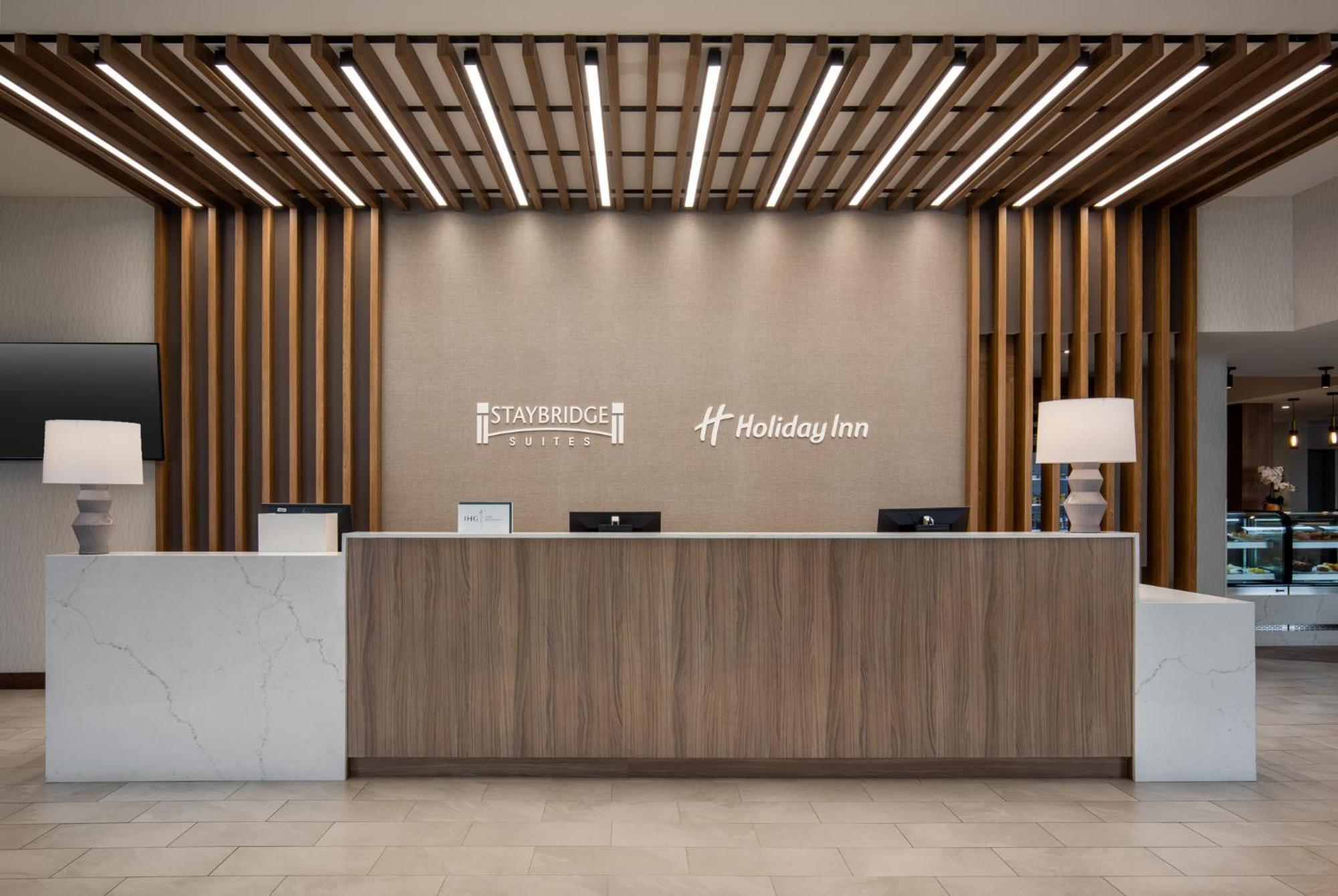 Holiday Inn Hotel & Suites St.Catharines-Niagara By Ihg Sainte-Catherine Exteriör bild
